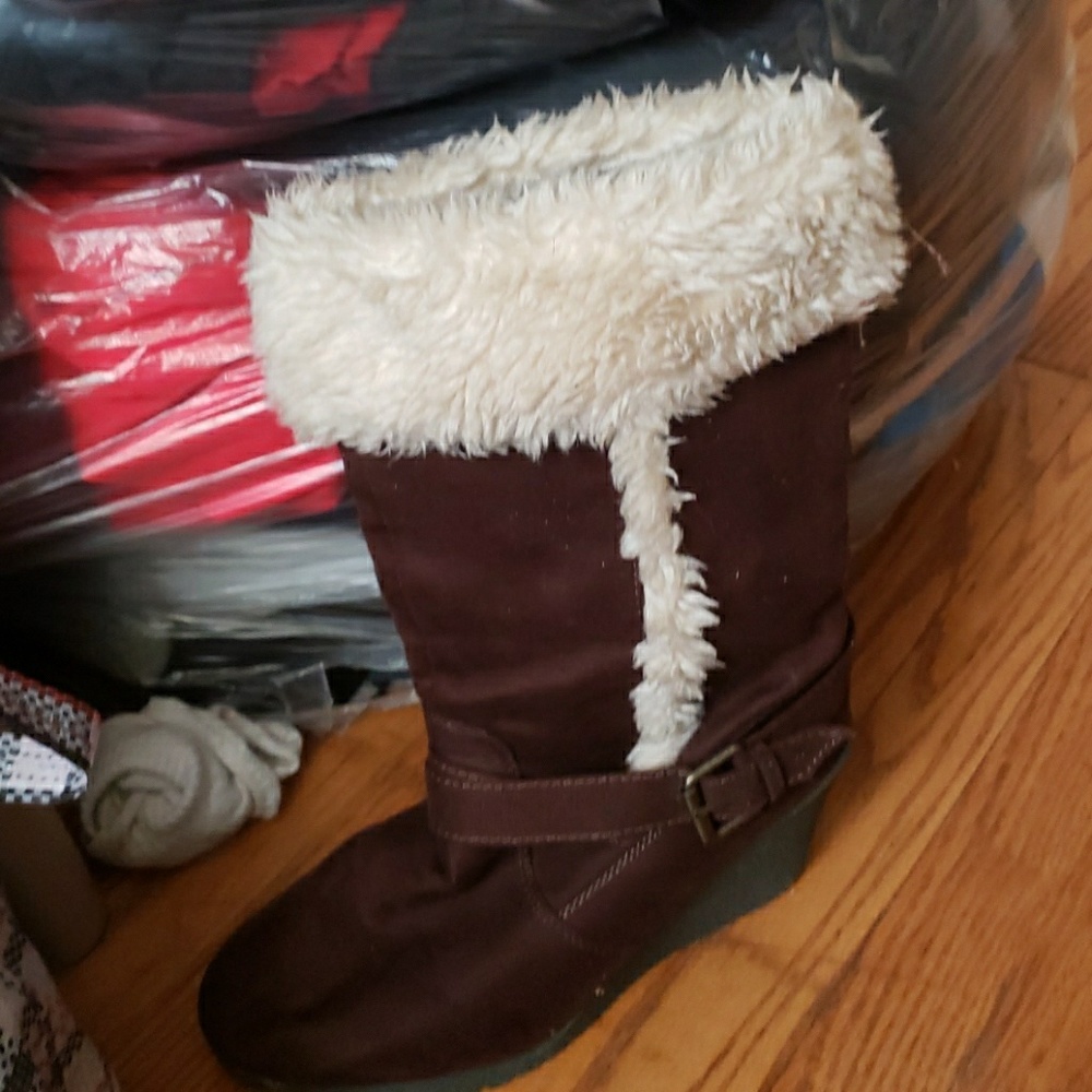 American Eagle Brown wedge boots